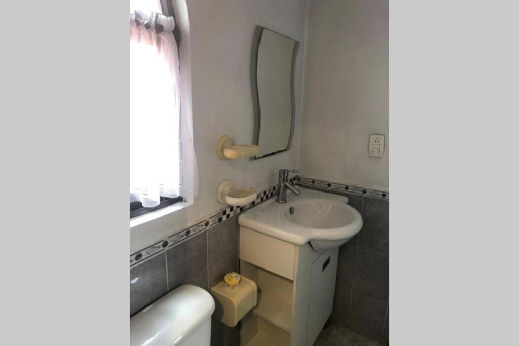 Amplia Habitacion Tipo Ejecutiva Con Bano Y Acceso Privados Toluca Luaran gambar